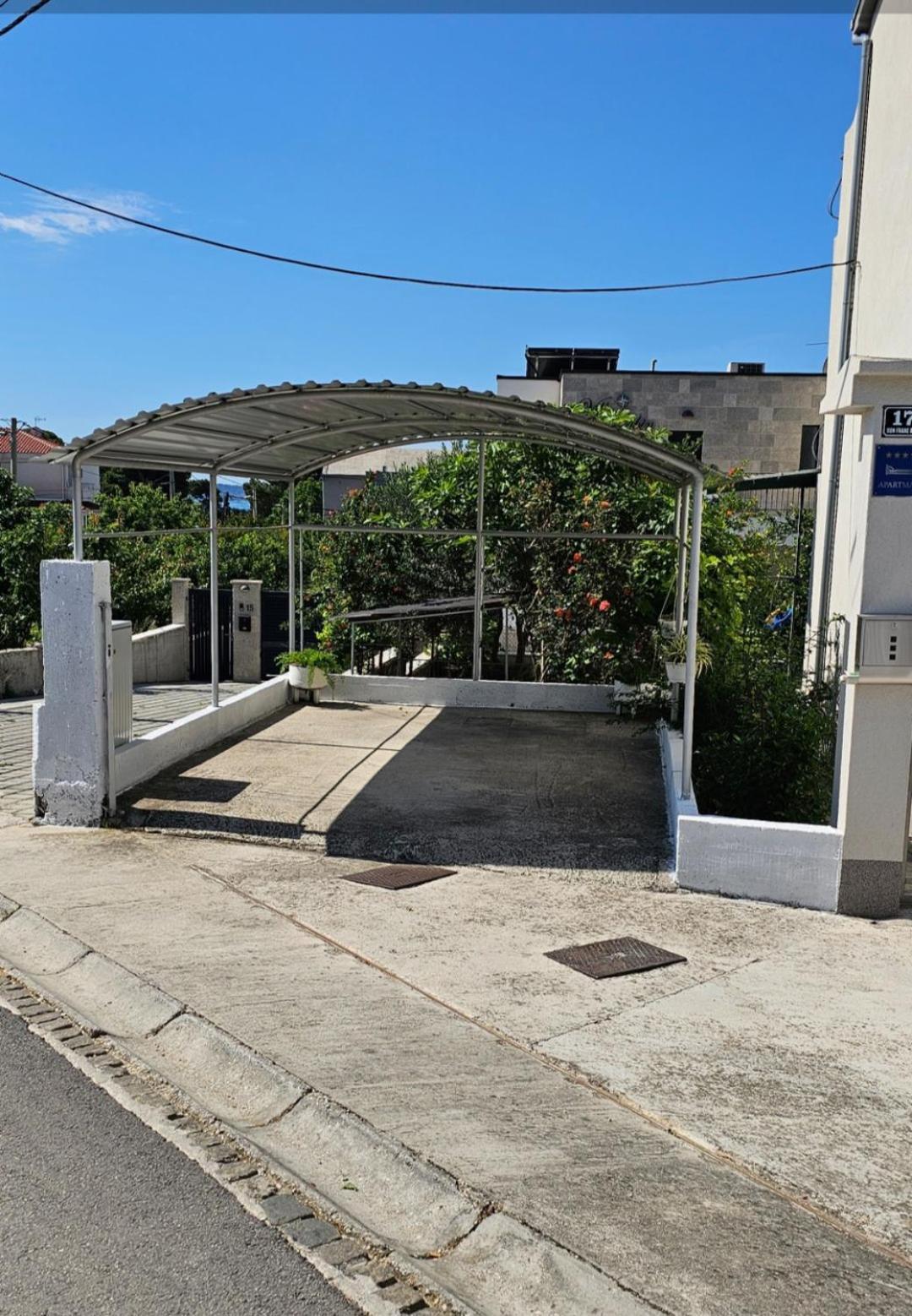 Apartment Vidovic Kastela Exterior photo